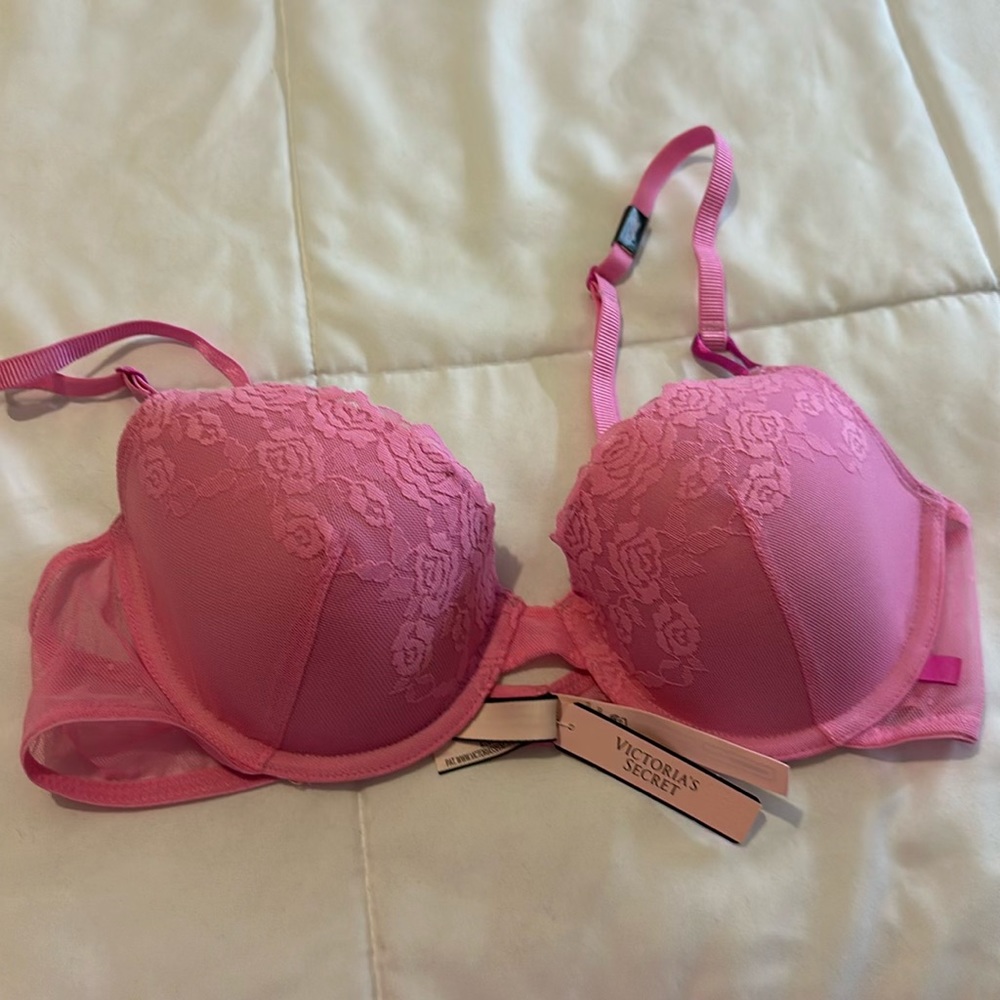 VS Demi Bra. Pink Lace 36B